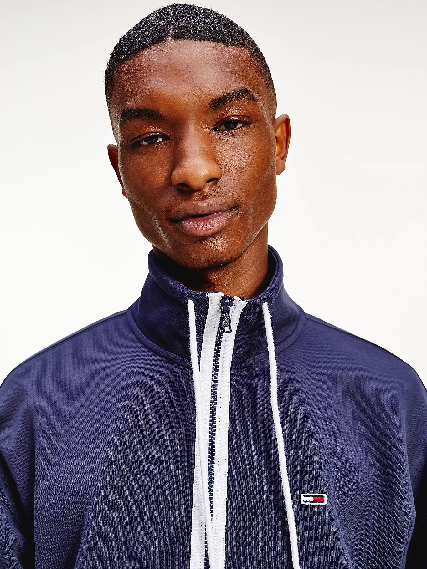 Tommy Jeans Trainingsjacke mit Kontrast-Reißverschluss, twilight navy