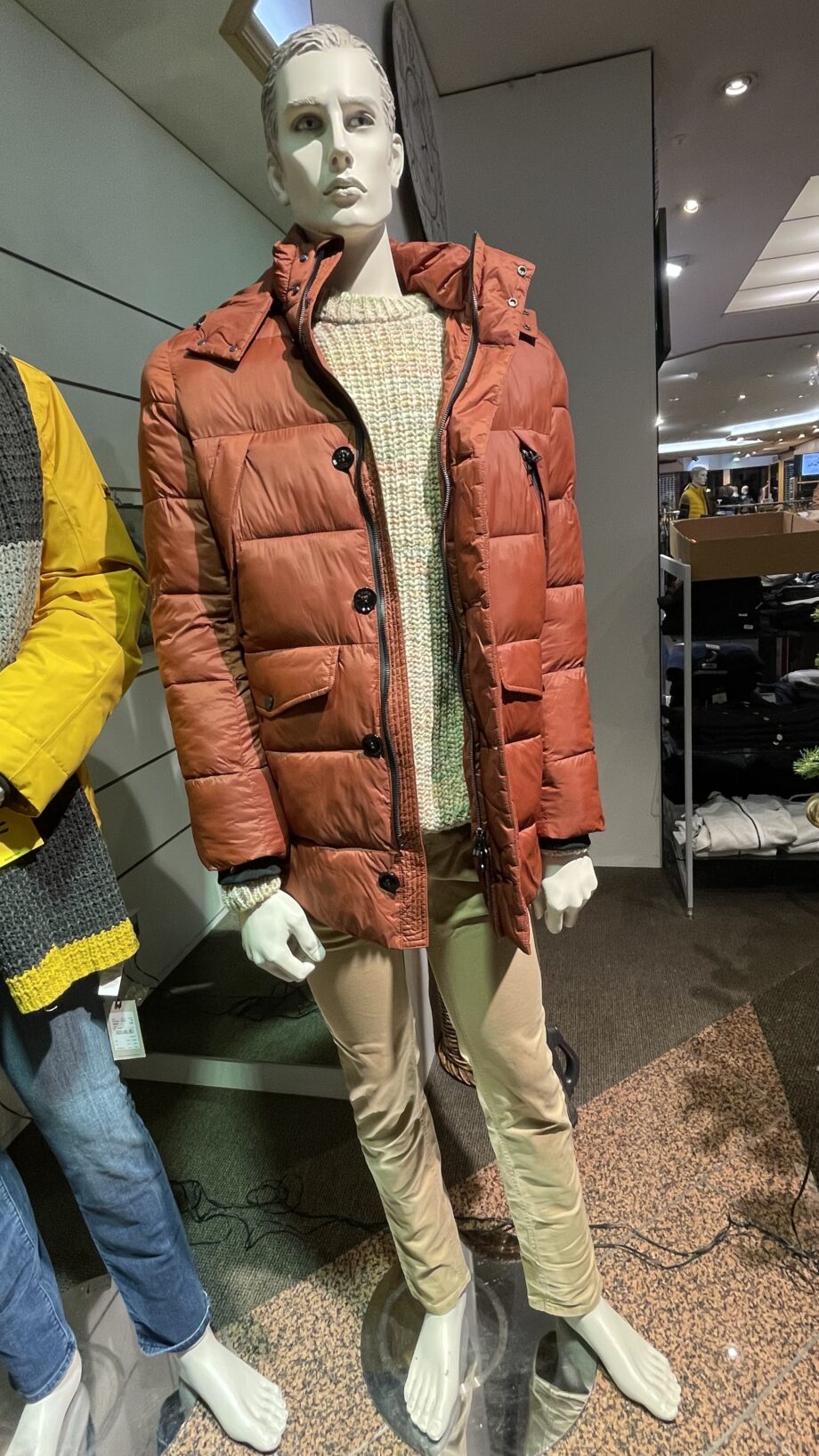 Hartmann Mode Winter Schaufenster Scotch & Soda Outfit 4