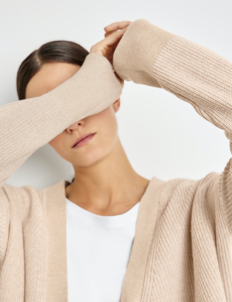 Gerry Weber Strickjacke mit V-Ausschnitt GOTS, beige melange