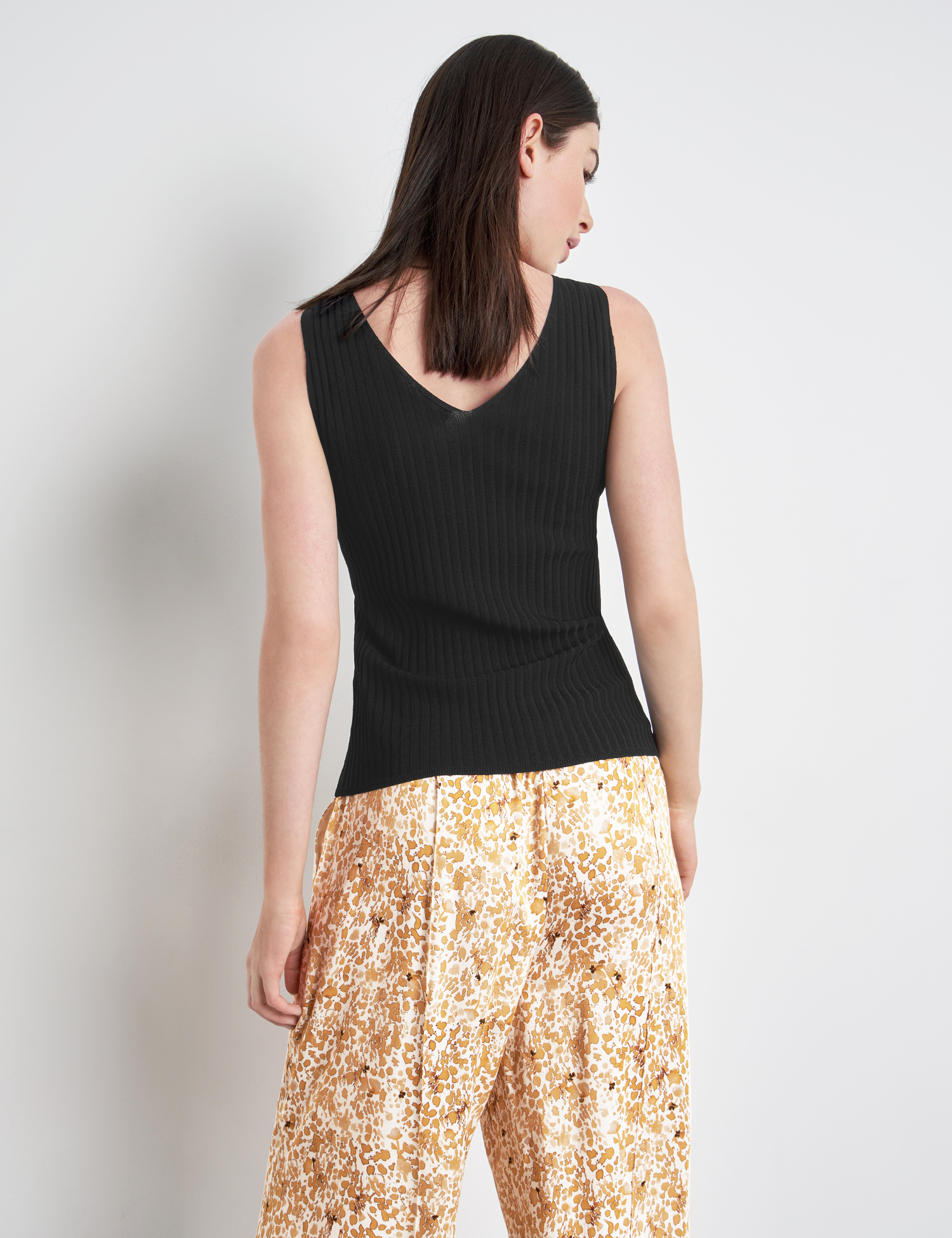 TAIFUN Top aus Rippstrick, schwarz