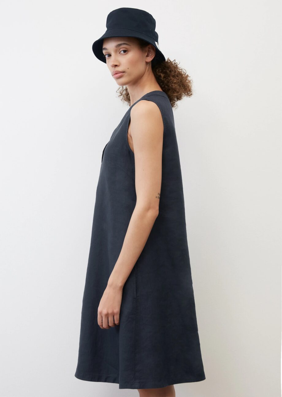 MARC O’POLO Ärmelloses Leinen-Kleid in beschwingter A-Linie,
deep sky