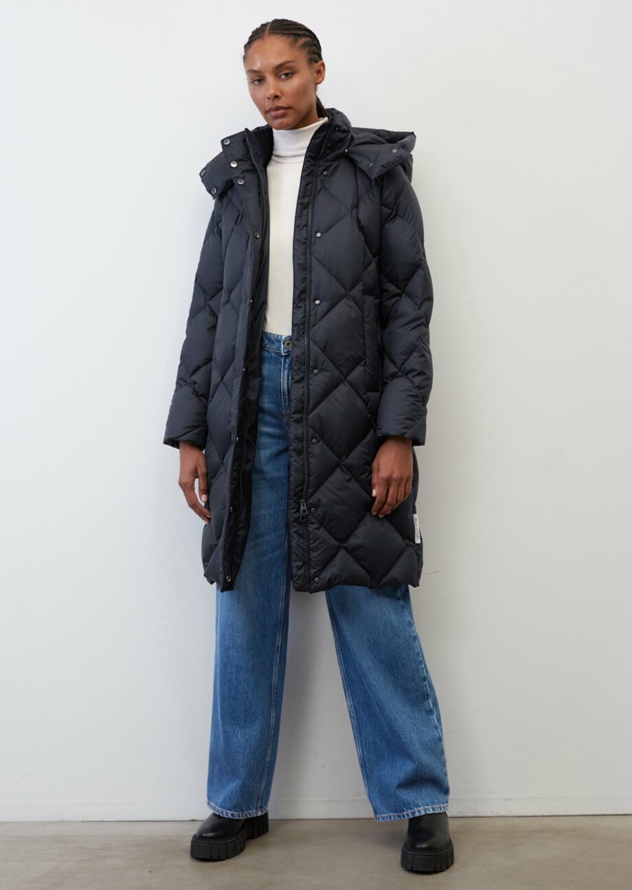 MARC O’POLO Puffer-Daunenmantel mit abnehmbarer Kapuze aus recycelten Materialien