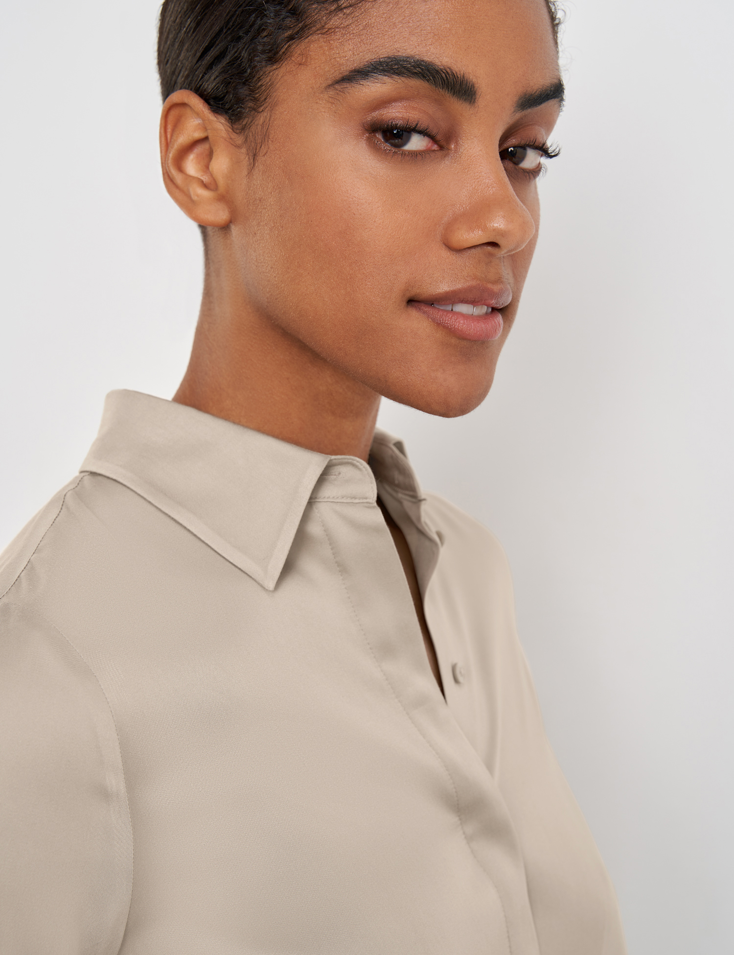 TAIFUN Bluse mit Kräuselnaht im Rücken