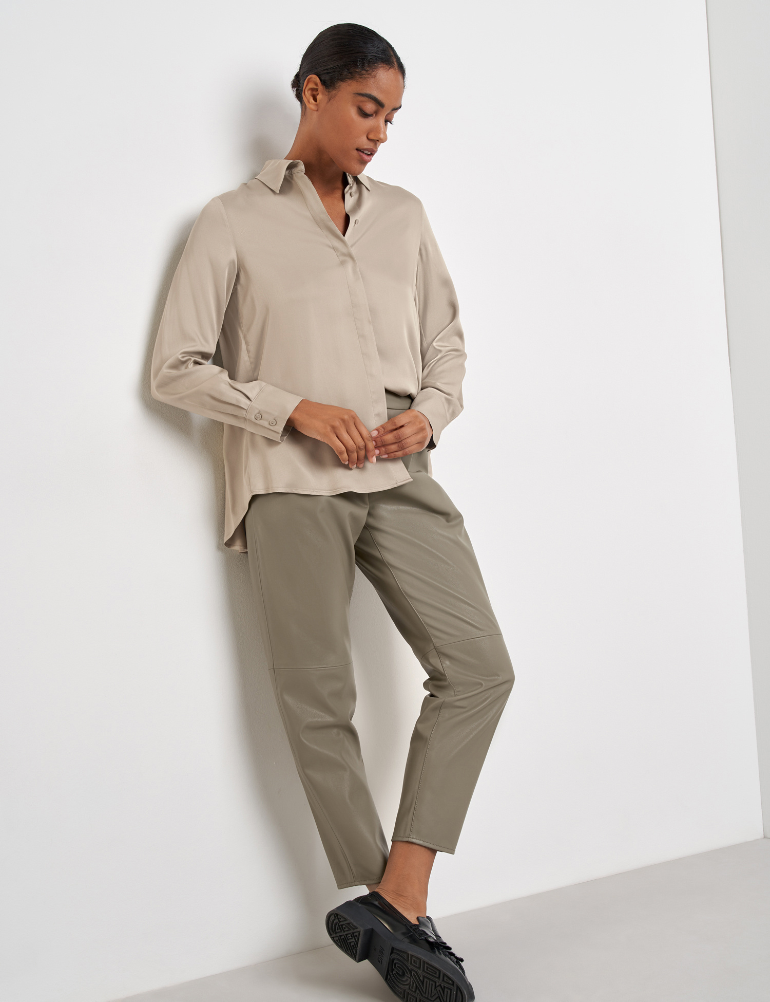 TAIFUN Bluse mit Kräuselnaht im Rücken