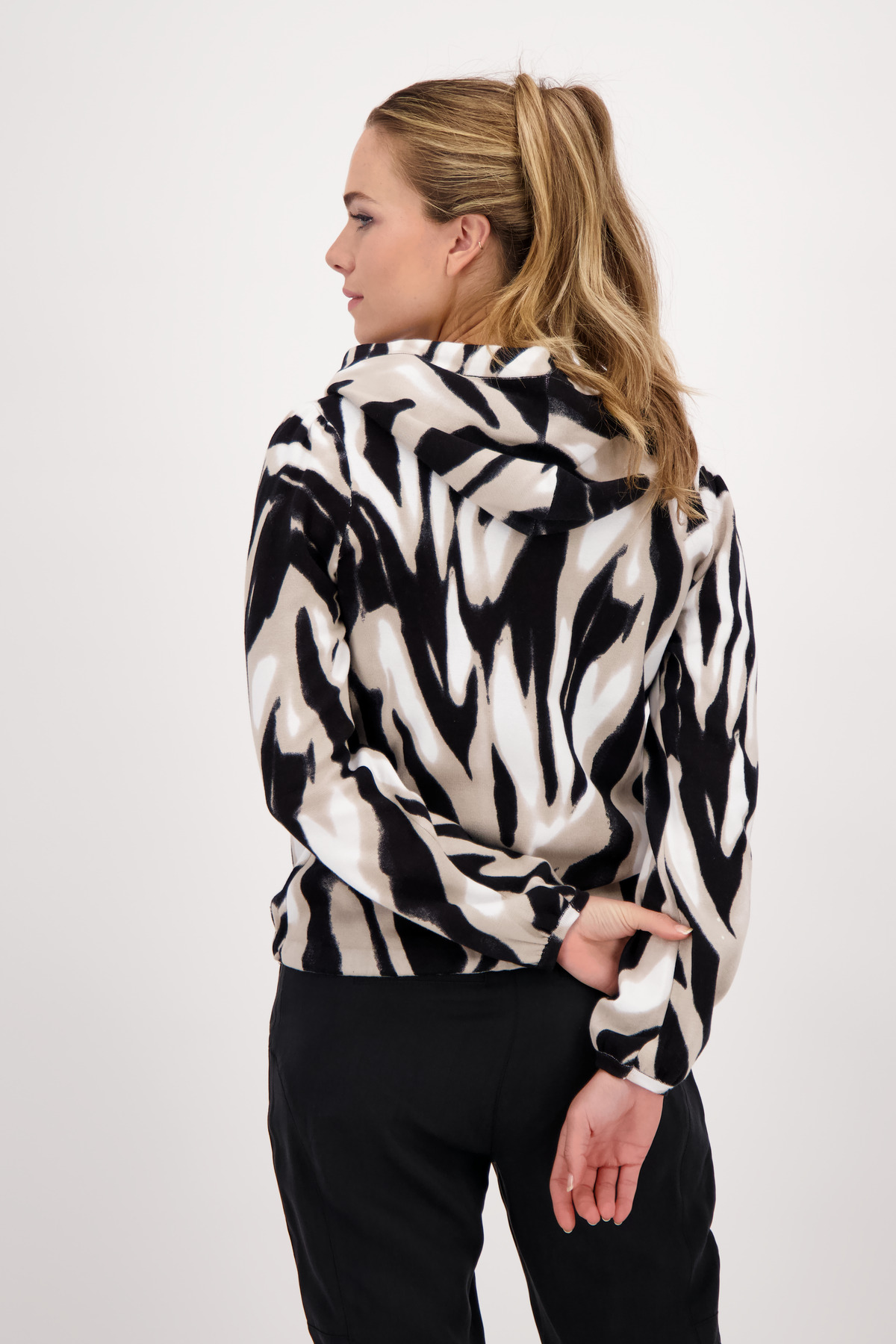 Monari Strickjacke, beach gemustert
