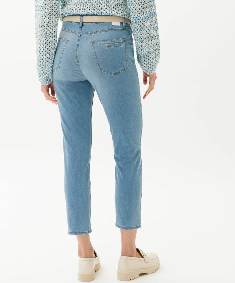 BRAX Ultralight: Moderne Five-Pocket-Jeans
Style Mary S