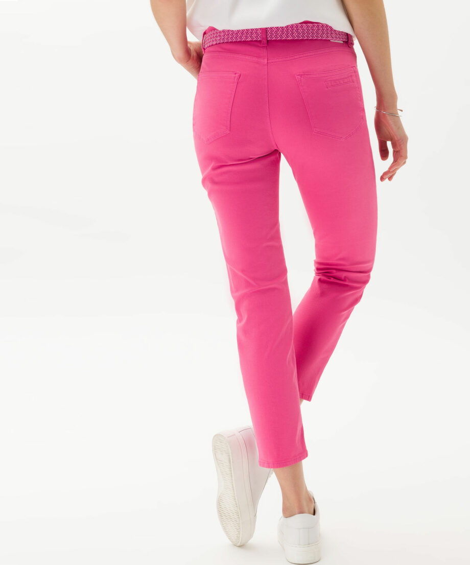 BRAX Ultralight: Moderne Five-Pocket-Jeans
Style Mary S