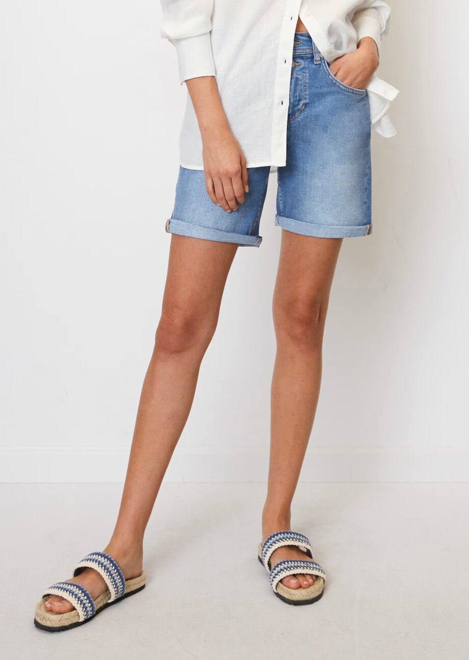 MARC O’POLO NEU Jeans-Shorts Modell THEDA boyfriend mid waist aus Baumwoll-Mix, Mid blue wash