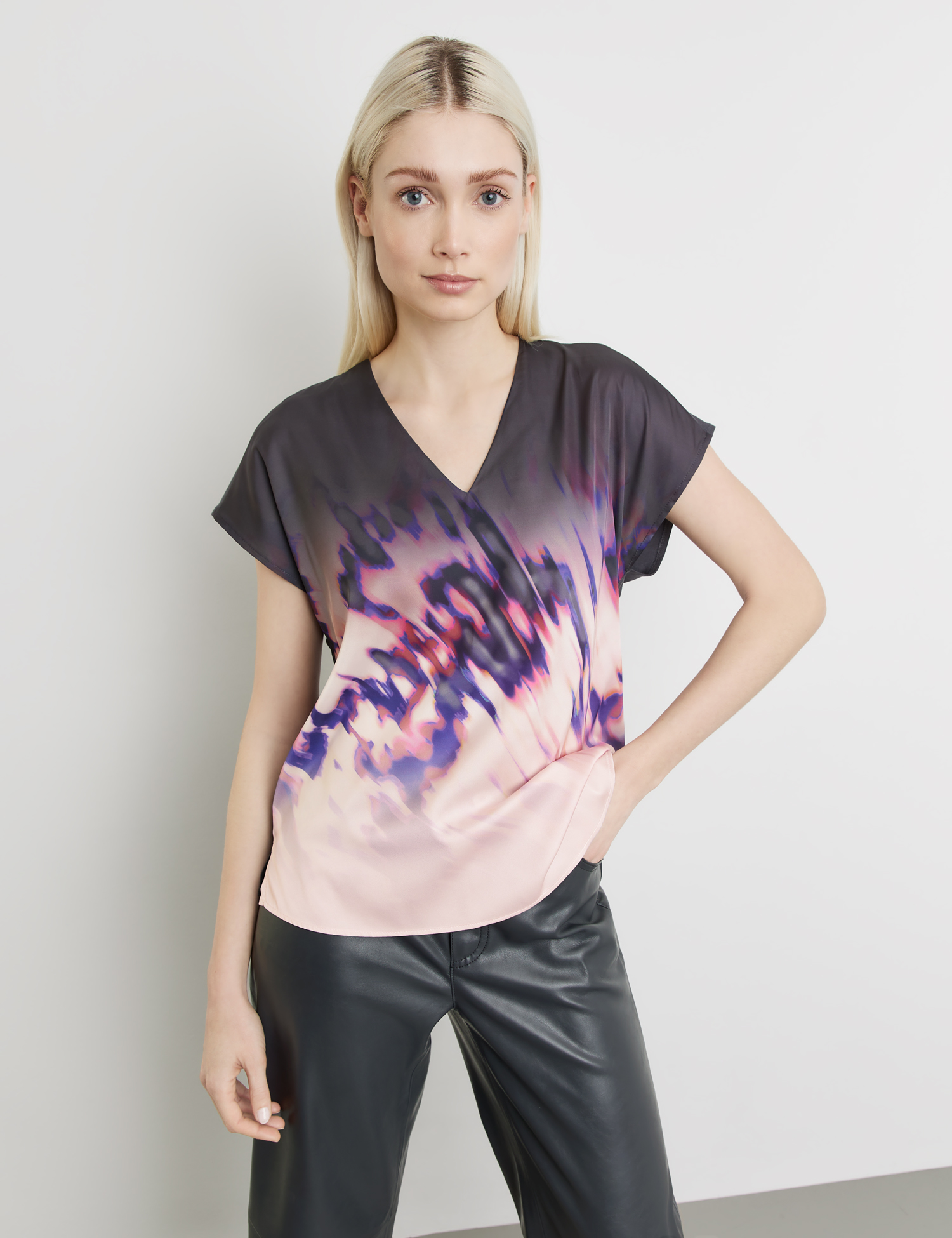 TAIFUN
Blusenshirt mit V-Ausschnitt