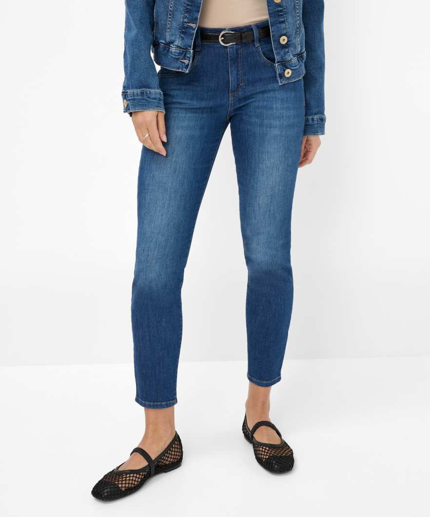 BRAX women Free to Move Light: Röhrenjeans im Slim Fit Style Shakira S