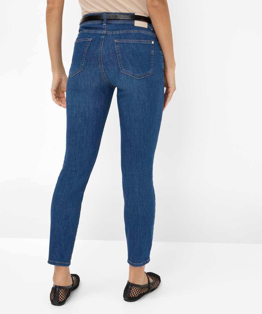 BRAX women Free to Move Light: Röhrenjeans im Slim Fit Style Shakira S