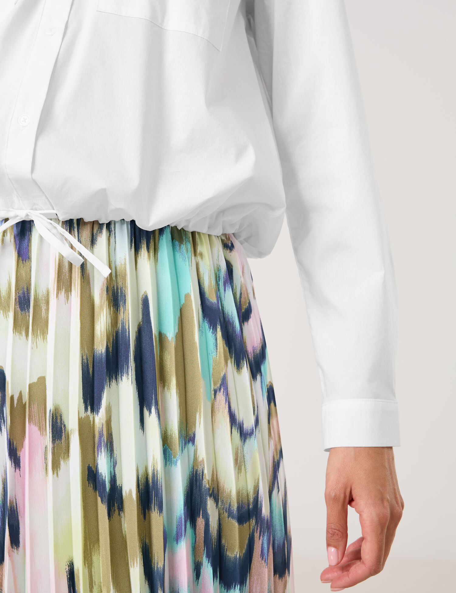 GERRY WEBER Collection Hemdbluse mit Tunnelzug am Saum