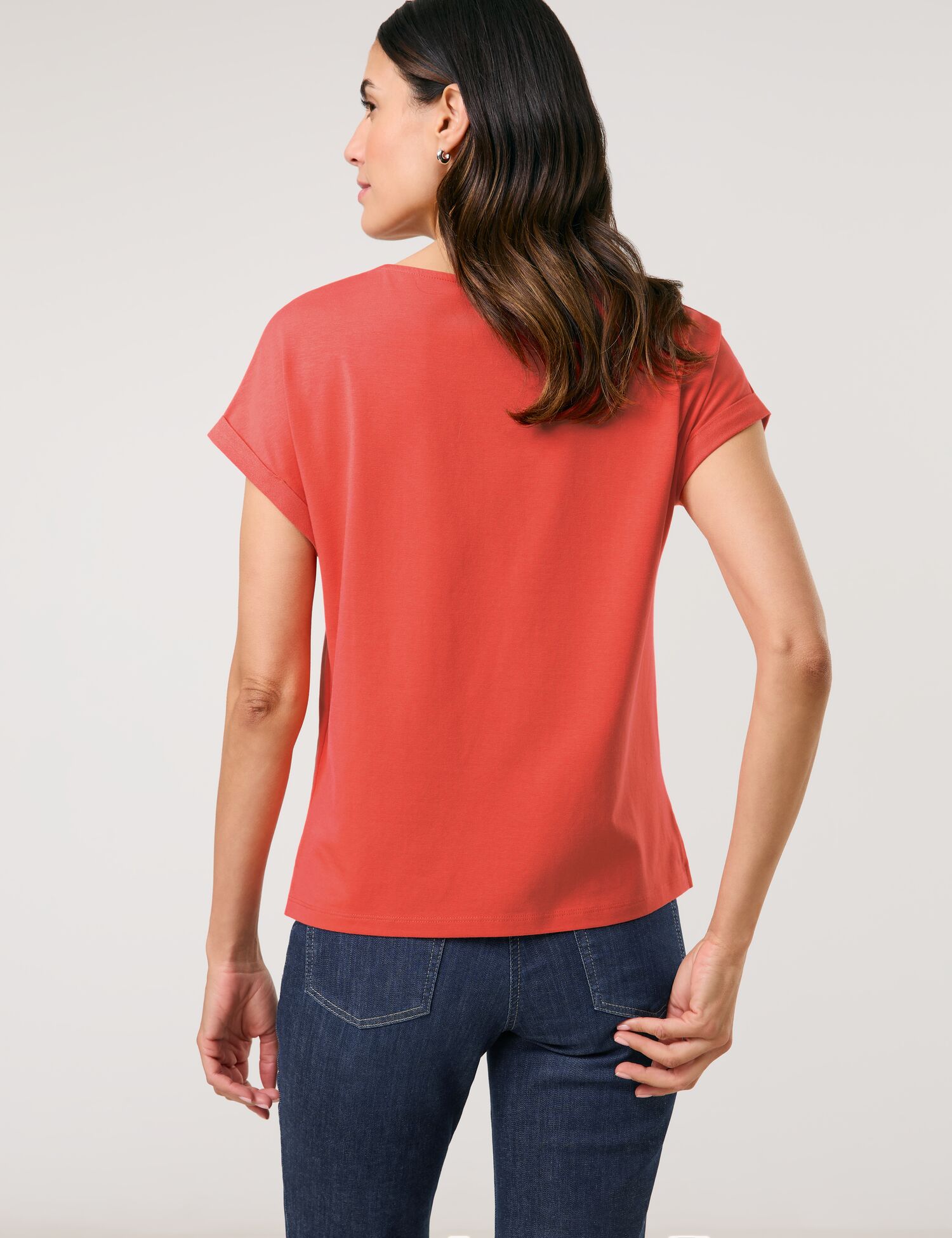 GERRY WEBER Kurzarmshirt mit Material-Patch und Ziersteinchen