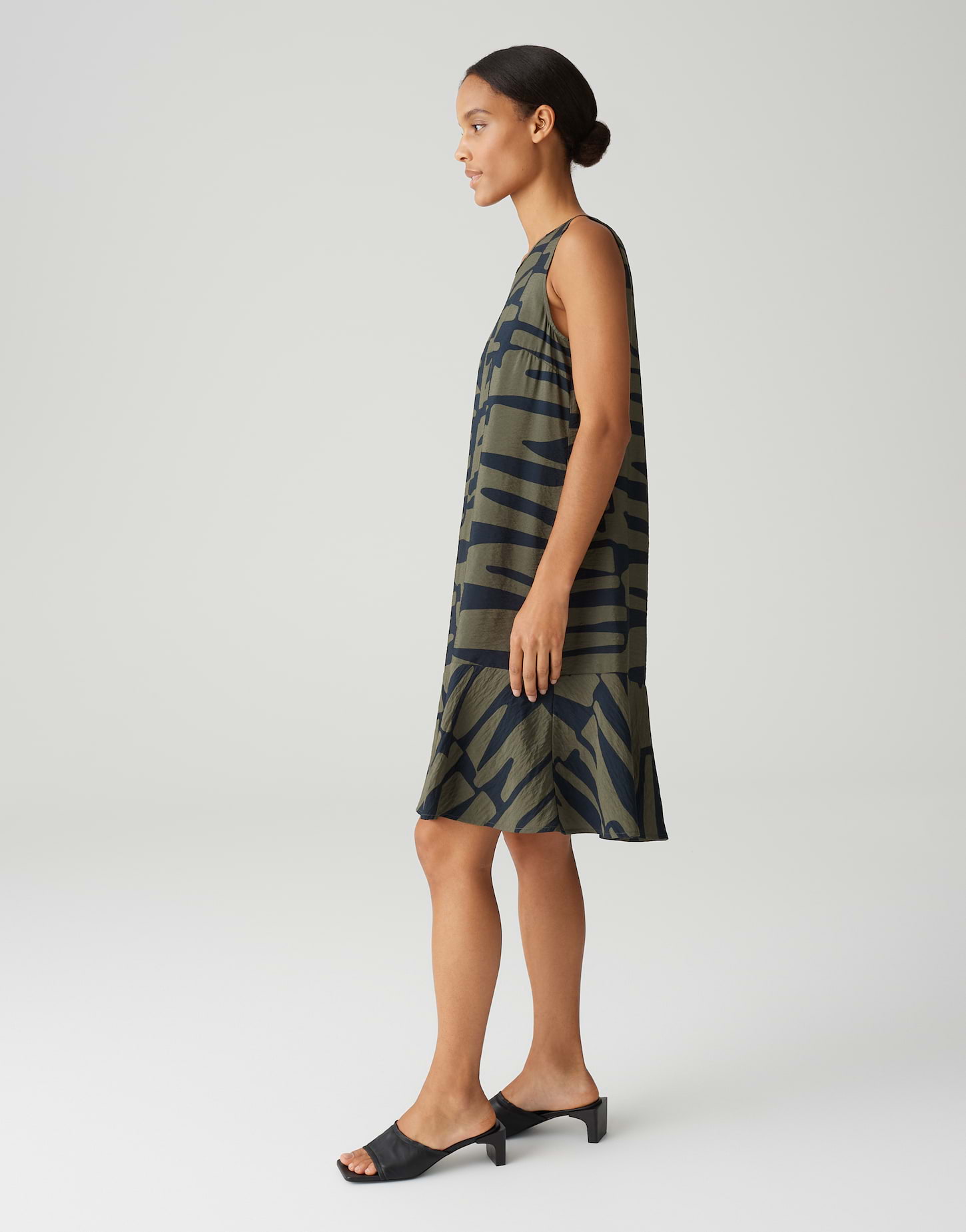 OPUS · Summer WENOLA JUNGLE Printkleid mit angesetztem Volant