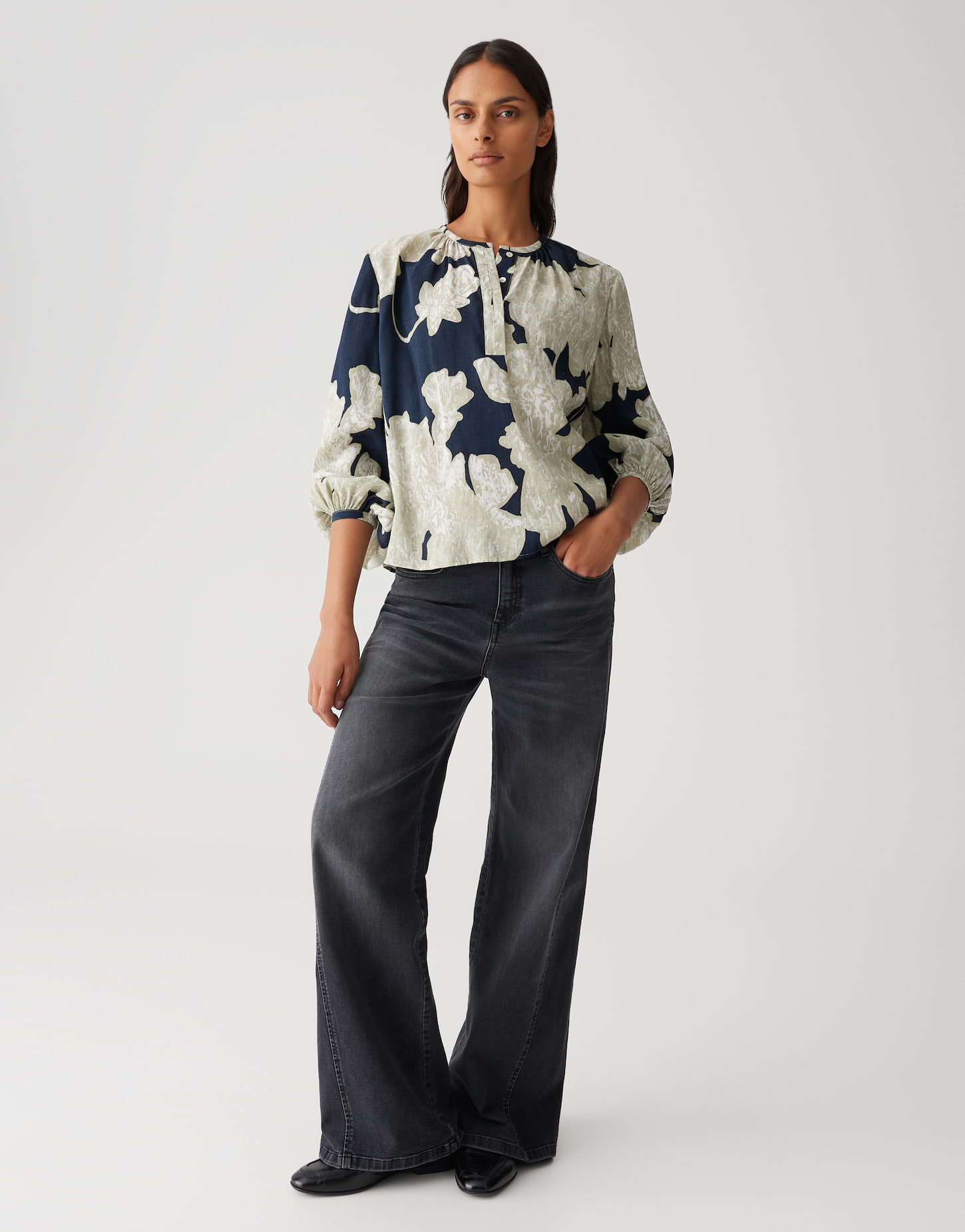 OPUS FICONA ANALOGUE Loose Tunikabluse mit floralem Druck