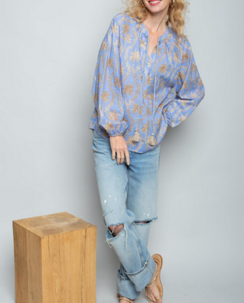 Emily Van den Bergh Bluse mit Tunikakragen und Quasten in bleu