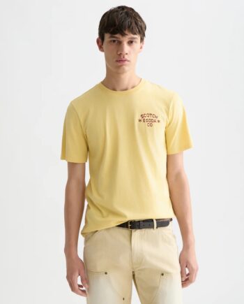 Scotch & Soda T-Shirt mit Grafik auf der linken Brust, Regular Fit, Mittelgelb